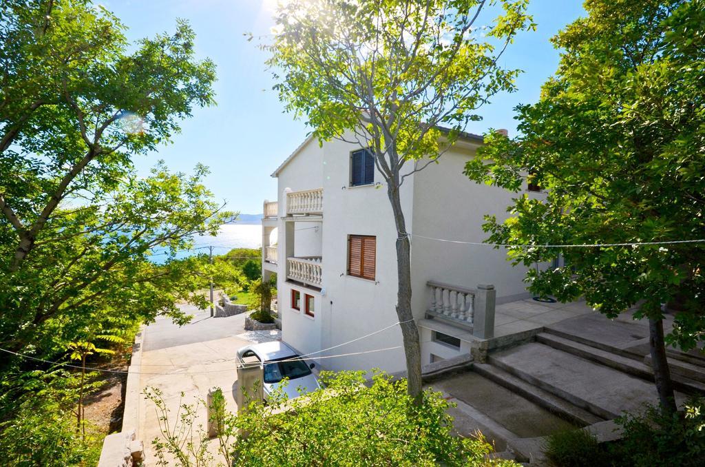 Apartments Sanja Sibinj Krmpotski Exterior foto